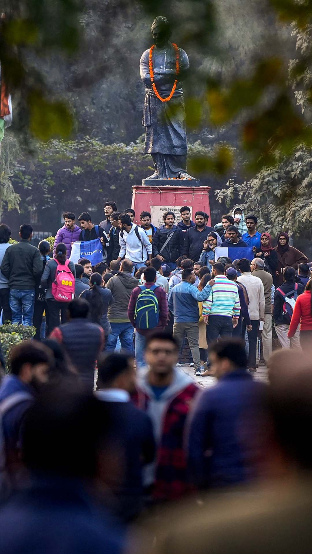 डीयू में यूजी और पीजी लेवल के अलग अलग कोर्स हैं जिसके लिए बड़ी संख्या में आवेदन आते हैं