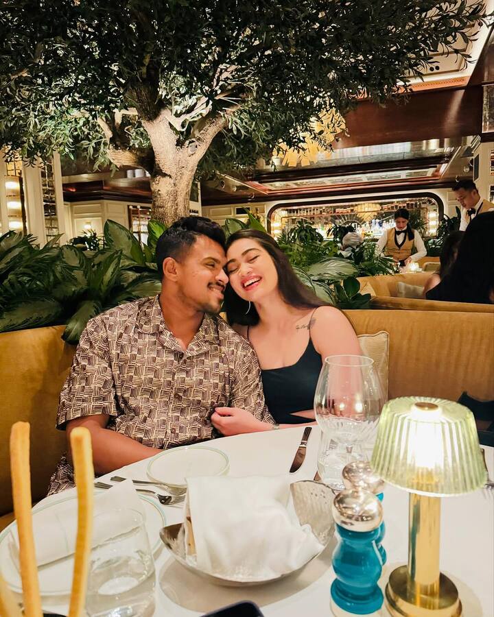 गौरतलब है कि महीश तीक्षणा को आईपीएल 2025 के लिए राजस्थान रॉयल्स ने 4.40 करोड़ रुपये की कीमत में खरीदा है.