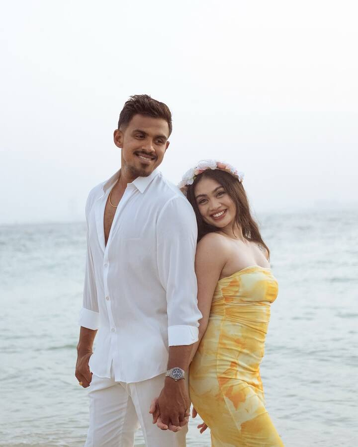 अक्सर वह अर्थिका योनाली के साथ सोशल मीडिया पर तस्वीरे शेयर किया करते थे. अर्थिका अपनी खूबसूरती के लिए काफी मशहूर हैं.