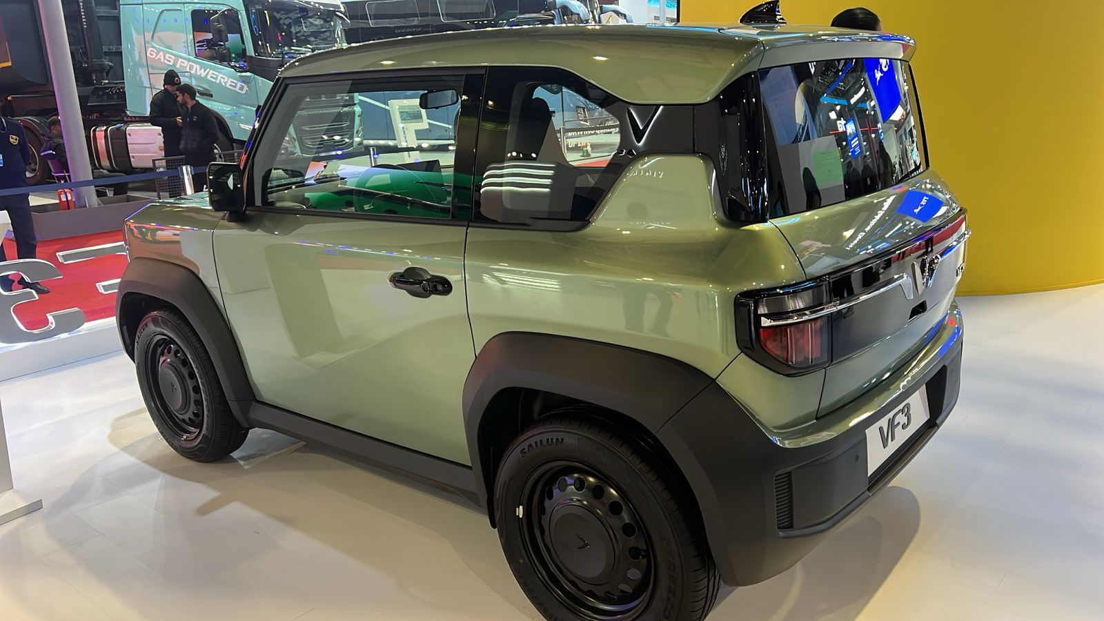 Auto Expo 2025 में Vinfast ने पेश की देश की सबसे छोटी SUV! प्रीमियम लुक पर आ जाएगा दिल