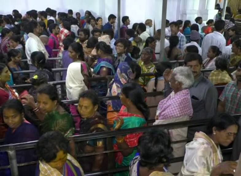 Arasavalli Temple: రథసప్తమిన అరసవిల్లికి దర్శనం కోసం వచ్చే దాతలే ఎక్కువ, కానీ వారికి ఏర్పాట్లు చేస్తున్నారా?