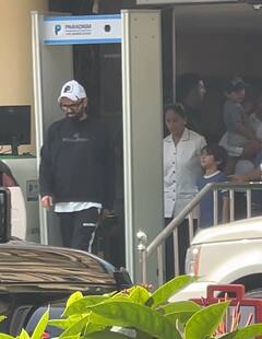 Taimur-Jeh Pics: हमले के चार दिन बाद पिता सैफ से मिलने अस्पताल पहुंचे तैमूर और जेह, देखिए तस्वीरें