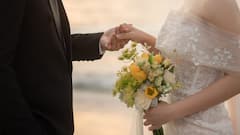 Wedding Ring: বিয়ের আংটি অনামিকায় কেন পরানো হয় ? 'প্রাচীন রোমে বিশ্বাস করা হত...'