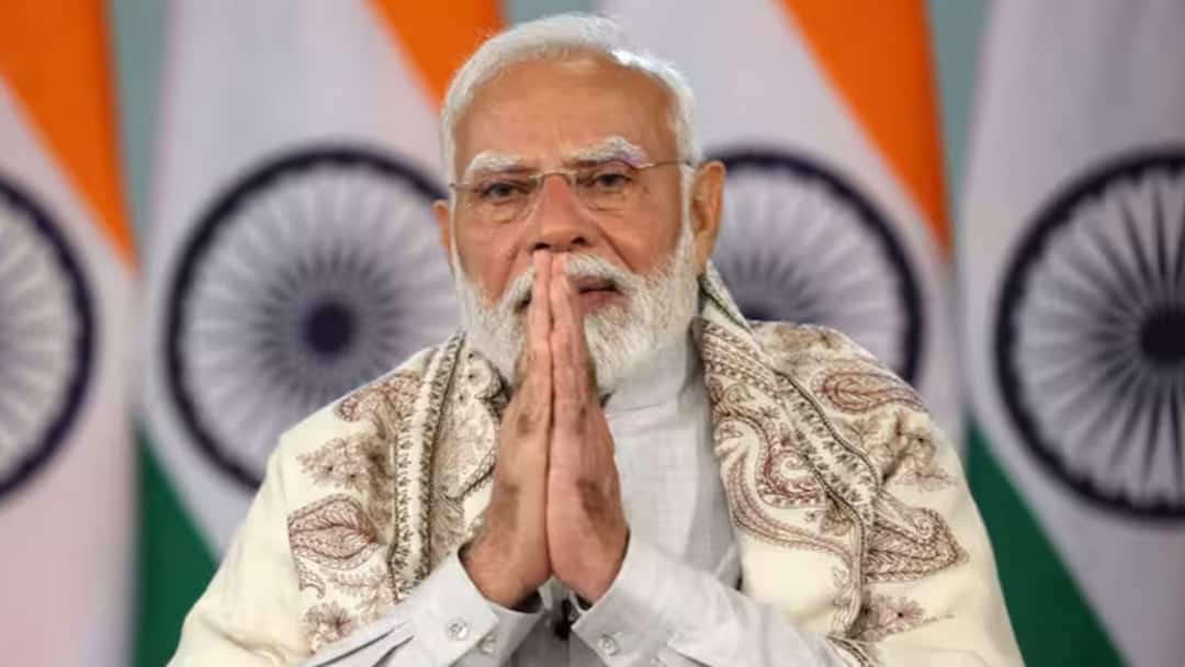 Mann Ki Baat : ఎన్నికల కమిషన్ పై మోదీ ప్రశంసలు - కుంభమేళా సహా కీలక అంశాలపై మన్ కీ బాత్ లో ప్రస్తావన PM Modi Lauds Election Commission Speaks About Maha Kumbhs Global Popularity In Mann Ki Baat Mann Ki Baat : ఎన్నికల కమిషన్ పై మోదీ ప్రశంసలు - కుంభమేళా సహా కీలక అంశాలపై మన్ కీ బాత్ లో ప్రస్తావన