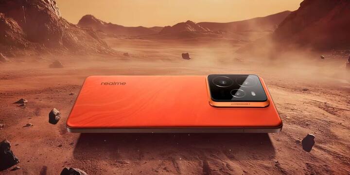 यह स्मार्टफोन 8GB से 16GB तक की रैम और 128GB से 1TB तक की इंटरनल स्टोरेज के विकल्पों में उपलब्ध हो सकता है. फोन में 6.78 इंच की बड़ी AMOLED स्क्रीन होगी, जो इन-डिस्प्ले फिंगरप्रिंट सेंसर के साथ आएगी.