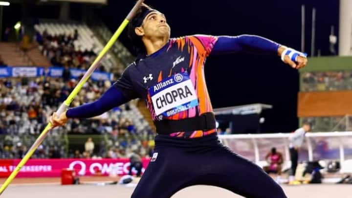 भारत के स्टार एथलीट नीरज चोपड़ा कई स्टॉकिंग्स पर कमाल के हैं। उन्होंने ओलंपिक में भारत के लिए गोल्ड मेडल जीता था। नीरज अब शादी के बंधन में बंध गए हैं। उन्होंने रविवार को यह खबर दी.