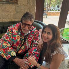 जावेद अख्तर का बर्थडे सेलिब्रेट करने पहुंचे अमिताभ बच्चन और जया, विद्या बालन ने राइटर को दिया स्पेशल गिफ्ट