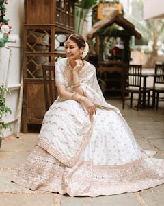 Saumya Tandon Looks Etheral In A White Embroidered Saree, See Pics