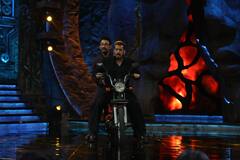 Bigg Boss 18 में बेटे जुनैद की फिल्म ‘लवयापा’ को प्रमोट करने पहुंचे आमिर खान, सलमान खान के साथ की जमकर मस्ती