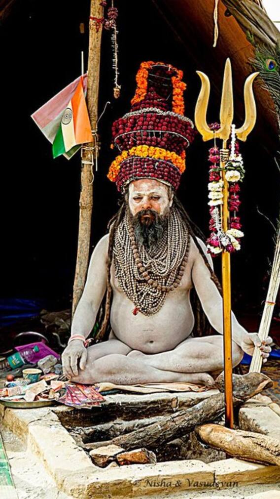 પ્રકૃતિ સાથેનું જોડાણ: નાગા સાધુઓ કેમ રહે છે નગ્ન?