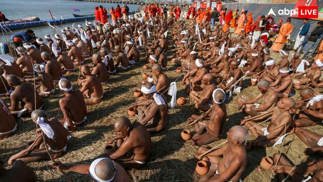 Mahakumbh 2025 600 male and female becomes naga sadhus in prayagraj know process Mahakumbh 2025: महाकुंभ में इस साल कितने पुरुष और महिला बने नागा संन्यासी, प्रक्रिया भी जानें