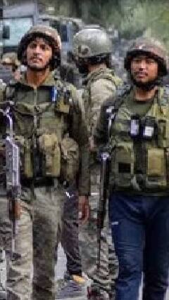 Jammu Kashmir Breaking: सोपोर में सुरक्षाबलों ने दो आतंकियों को घेरा | ABP News Shorts | Sopore