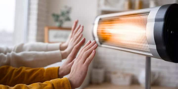 However, as the cold increases, the prices of room heaters also start increasing. If you are looking for a good room heater under Rs 1000, here are some affordable options.