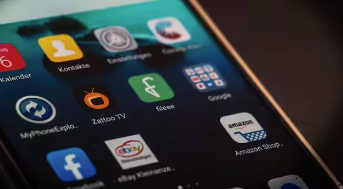 FASTag ਨਾਲ ਸਬੰਧਤ ਐਪਸ ਜਿਵੇਂ ਕਿ My FASTag ਜਾਂ ਪੈਟਰੋਲ ਪੰਪ ਲੋਕੇਟਰ ਐਪਸ ਤੁਹਾਡੇ ਵਾਹਨ ਦੇ ਬਾਲਣ ਤੇ ਟੋਲ ਭੁਗਤਾਨ ਨੂੰ ਮੁਸ਼ਕਲ ਰਹਿਤ ਬਣਾਉਂਦੇ ਹਨ। ਇਨ੍ਹਾਂ ਦੀ ਮਦਦ ਨਾਲ ਤੁਸੀਂ ਸਮਾਂ ਅਤੇ ਪੈਸਾ ਦੋਵੇਂ ਬਚਾ ਸਕਦੇ ਹੋ।