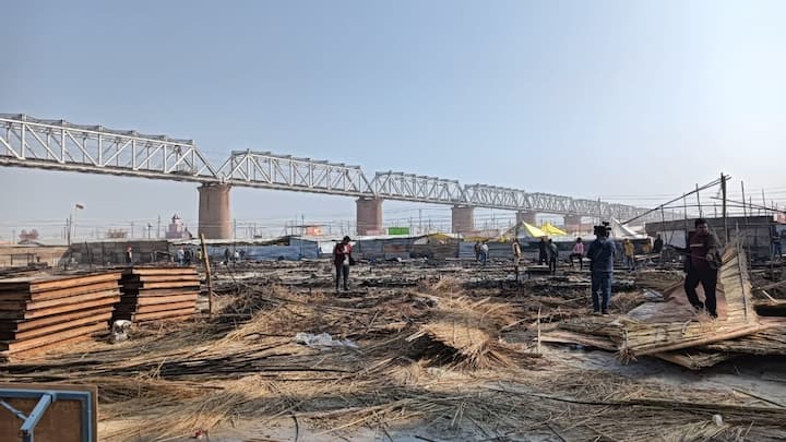 जिस जगह पर लग आग की भीषण लपटे दूर-दूर तक दिखाई दे रही थी आज वहां राख बिखरी हुई है.