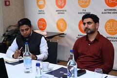 Nara Lokesh: జ్యురిచ్ పర్యటనలో న్యూ లుక్‌లో మంత్రి లోకేశ్ - కలర్ టీ షర్ట్‌లో కొత్తగా మెరిశారు