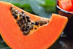 Health Tips: શિયાળામાં કરો પપૈયાનું સેવન, સ્વાસ્થ્ય માટે વરદાન સાબિત થશે