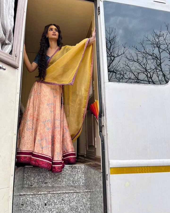 Known for her graceful presence and refined acting skills, Diana’s glimpses from the sets offer a unique peek into the making of the much-anticipated project.