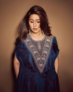 कर्करोगाशी झुंज देणारी अभिनेत्री हिना खानचा ग्लॅम लूक; पाहा फोटो!