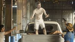 नंगे बदन ही क्यों होता है ड्रग्स बनाने का काम? जवाब नहीं जानते होंगे आप