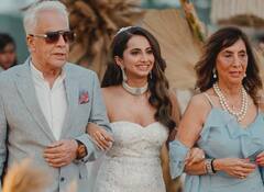 कभी किया लिप लॉक तो कभी हाथ थामे आए नजर, आदर जैन ने आलेखा संग अपनी ग्रैंड क्रिश्चियन वेडिंग का पूरा एल्बम किया शेयर