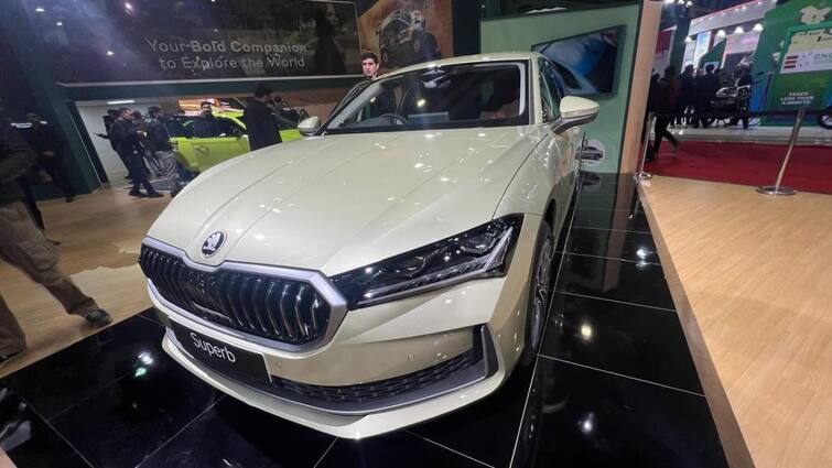 Bharat Mobility Global Expo 2025: New Skoda Superb Diesel First Review
