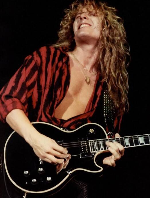 ਮਸ਼ਹੂਰ ਕਲਾਕਾਰ ਦੀ ਕੈਂਸਰ ਨਾਲ ਮੌਤ, ਸਦਮੇ 'ਚ ਪਰਿਵਾਰ...