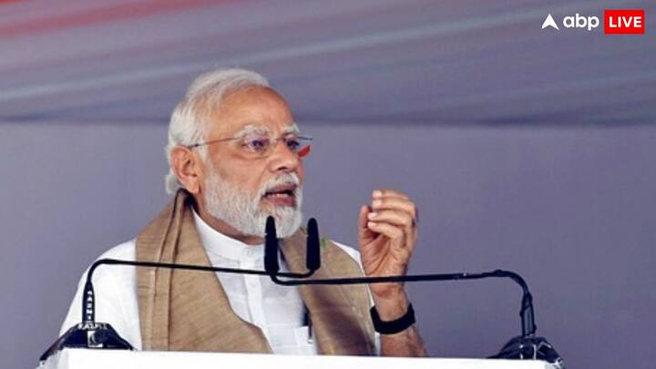 पीएम का इस दिन कुंभ स्नान के लिए आना उनकी सोच और धार्मिक भावनाओं के प्रति सम्मान को दिखाता है. ये फैसला ये दिखाता है कि वे अपने सभी कामों में गहरी सोच और धार्मिक मान्यताओं का पालन करते हैं जो उन्हें एक स्मार्ट पीएम के रूप में पहचान दिलाता है.