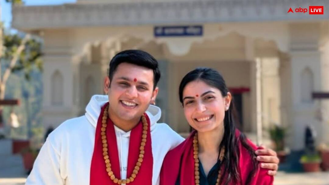 Dev Joshi Engaged: बालवीर फेम देव जोशी ने की सगाई, रुद्राक्ष की माला पहने मंगेतर संग दिए पोज baalveer actor dev joshi engaged Shares Picture With fiance wore Rudraksha Mala Dev Joshi Engaged: बालवीर फेम देव जोशी ने की सगाई, रुद्राक्ष की माला पहने मंगेतर संग दिए पोज