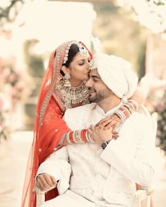 Wedding Photos: 'เชเชฎเชฒเซ' เชซเซเชฎ เชฎเซเชเชพ เชเชเซเชฐเชตเชฐเซเชคเซเช เชฌเซเชฏเชซเซเชฐเซเชจเซเชก เชธเชพเชฅเซ เชเชฐเซเชฏเชพ เชฒเชเซเชจ, เชฆเซเชฒเซเชนเชจ เชฌเชจเซเชจเซ เชฆเซเชฒเซเชนเซ เชฐเชพเชเชพเชจเซ เชเชฐเซ เชเชฟเชธ