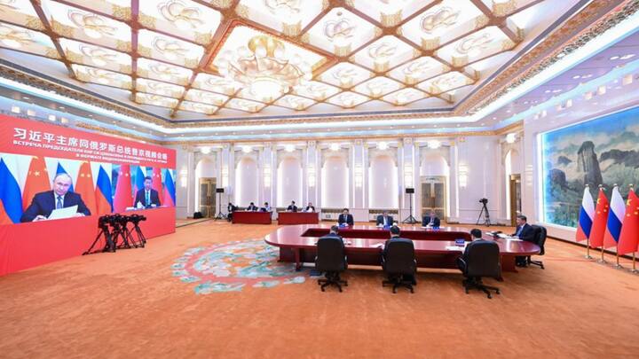 शी जिनपिंग ने भी मॉस्को और बीजिंग के बीच के मजबूत सहयोग की सराहना की और इसे ग्लोबल सिस्टम में सुधार के लिए सही ठहराया.
