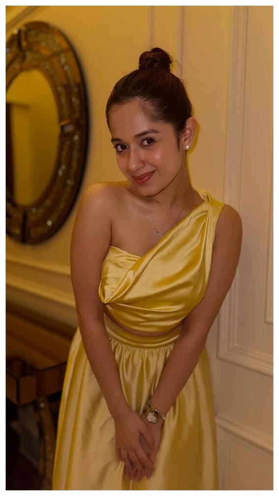 23 साल की जन्नत जुबैर ने इस मामले में शाहरुख खान को दी मात