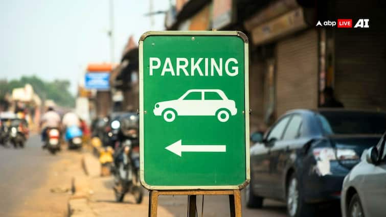 parking charges Do we have to pay parking charges waiting for two minutes in market क्या मार्केट में दो मिनट रुकने के लिए भी चुकाना होता है पार्किंग चार्ज? जान लीजिए अपने काम की बात