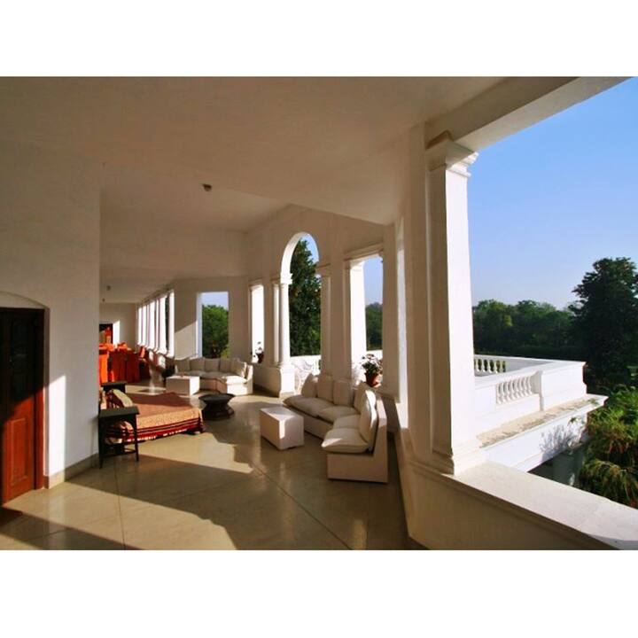 In an interview with Vogue India, Saif Ali Khan spoke about how the palace represents his deep connection to his late father, Mansoor Ali Khan, and his family’s history.