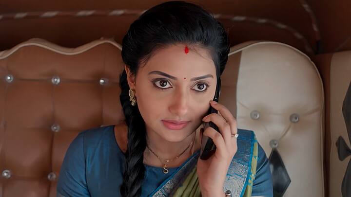 చదువుకుంది కానీ తెలివిలేదని క్రిష్ అనుకుంటే..అంత తెలివితక్కువదాన్నికాదు..నీ నాటకం నాకు తెలుసుకోలేను అనుకుంటున్నావా అని నవ్వుకుంటుంది. ఇంతలో సత్య ఫోన్ రింగవుతుంది...నందిని, సత్య ఫోన్లో మాట్లాడుకుంటూ నవ్వుకుంటారు.. అదంతా వింటాడు క్రిష్