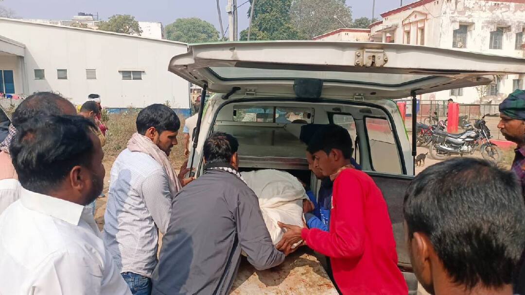 महाकुंभ में जा रहे पप्पू यादव के सलाहकार की सड़क हादसे में मौत, 6 KM तक कार को घसीटता रहा ट्रक bihar Purnea MP Pappu yadav Advisor going for Kumbh bath died in car accident five injured In buxar ann महाकुंभ में जा रहे पप्पू यादव के सलाहकार की सड़क हादसे में मौत, 6 KM तक कार को घसीटता रहा ट्रक