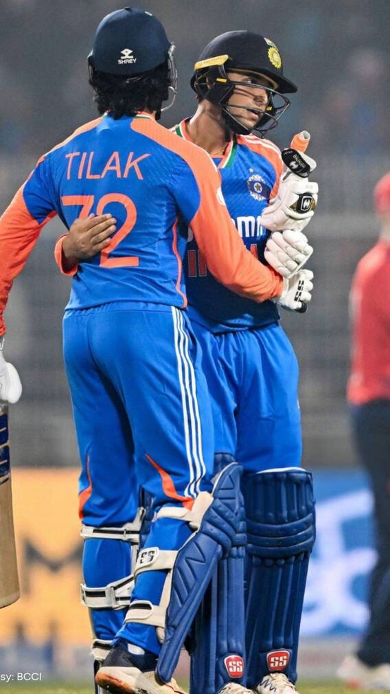 अभिषेक शर्मा ने रचा इतिहास, तोड़ दिया छक्कों का वर्ल्ड रिकॉर्ड