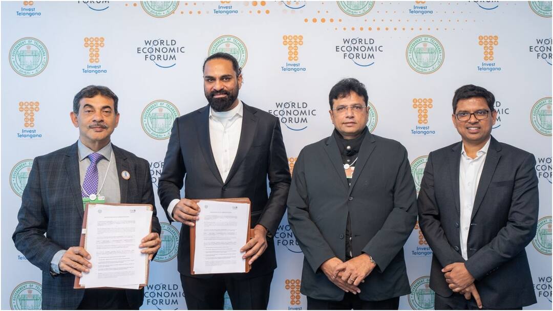 Hyderabad Data Center: హైదరాబాద్ లో ఏఐ డేటా సెంటర్ క్లస్టర్, రూ.10 వేల కోట్ల పెట్టుబడులకు కంట్రోల్ ఎస్ ఒప్పందం CtrlS to build data center campus near Hyderabad in Telangana Hyderabad Data Center: హైదరాబాద్ లో ఏఐ డేటా సెంటర్ క్లస్టర్, రూ.10 వేల కోట్ల పెట్టుబడులకు కంట్రోల్ ఎస్ ఒప్పందం