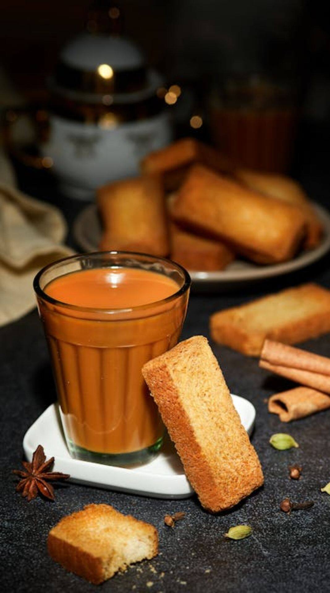 कई लोगों की सुबह की शुरुआत बिना चाय के नहीं होती है