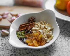 DRYFRUITS : हे ड्रायफ्रूट्स तुमच्या थकलेल्या शरीराला देतील एनर्जी; वाचा!