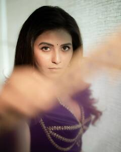 Anjali : గేమ్ చేంజర్ బ్యూటీ అంజలి ఫోటోలు చూశారా? పర్పుల్ లెహంగాలో ఎలిగెంట్​గా ఉన్న హీరోయిన్