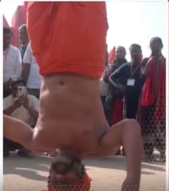 Mahakumbh 2025: महाकुंभ पहुंचे पहलवान बाबा को देख सब हैरान | ABP Shorts