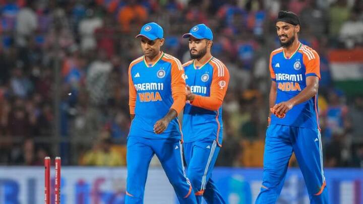 তিনি ইতিমধ্যেই বিশ ওভারের ফর্ম্যাটে ভারতের সর্বোচ্চ উইকেটসংগ্রাহক হয়ে গিয়েছন। তিনি এই সিরিজ়েই কিন্তু প্রথম ভারতীয় বোলার হিসাবে এই ফর্ম্যাটে ১০০টি আন্তর্জাতিক  উইকেট নেওয়া ভারতীয় বোলার হয়ে যেতে পারেন। ফলে স্বাভাবিকভাবেই কিন্তু তাঁর দিকে সকলের নজর থাকবে। ছবি-পিটিআই/বিসিসিআই