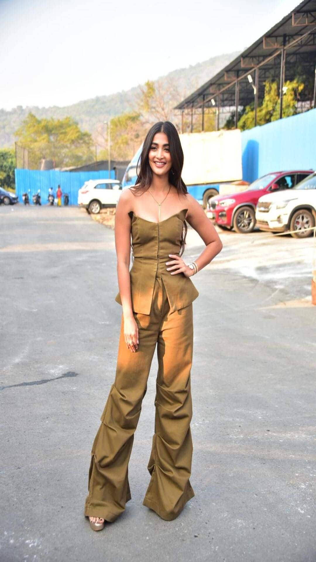 Pooja Hegde Turns Heads In A Chic Olive-Green Outfit, See Pics Pooja Hegde Turns Heads In A Chic Olive-Green Outfit, See Pics