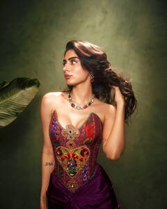 ‘लव्हयापा’ चित्रपट प्रमोशन दरम्यान खुशी कपूरने शेअर केला हॉट लूक; पाहा फोटो!