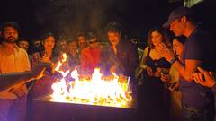 Sundar C : முத்தம் கொடுத்த குஷ்பூ.. சுந்தர் சி பிறந்தநாள் பார்ட்டி.. குவிந்த திரைப்பிரபலங்கள்! விஷால் முதல் மீனா வரை