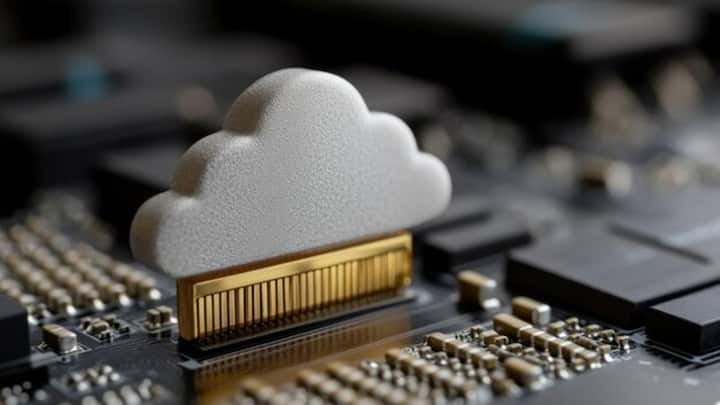 रिलायंस के बाद अब अमेजन वेब सर्विस के इस इंवेस्टमेंट के साथ साल 2030 तक महाराष्ट्र में बड़े पैमाने पर फुल टाइम नौकरियां जनरेट होंगी. इस निवेश से भारत की जीडीपी में 15.3 अरब अमेरिकी डॉलर का योगदान होगा.