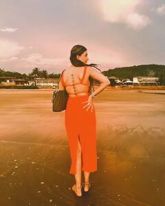 कलाई से लेकर पीठ पर... इन सेलेब्स ने शरीर के इन अंगों पर बनवा रखे हैं टैटू, जान लीजिए क्या है मतलब