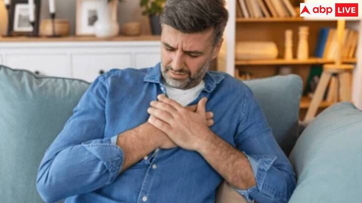 सर्दियों में खराब लाइफस्टाइल, अनहेल्दी डाइट की वजह से हार्ट अटैक के मामले तेजी से बढ़ रहे हैं. स्वामी रामदेव ने बताया दिल को मजबूत करने के लिए आयुर्वेदिक तरीका.
