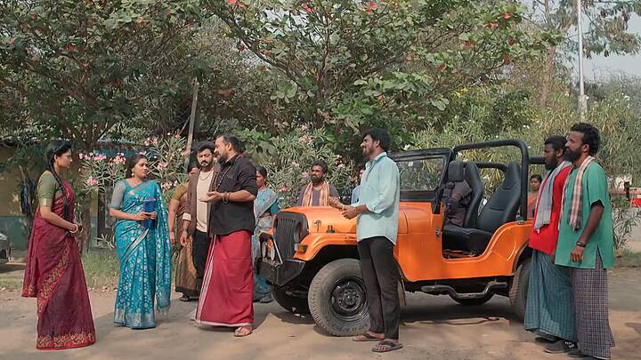 మహదేవయ్య వెనుక వచ్చిన మహిళలు..నువ్వు కుటుంబాన్న ఎదిరిస్తున్నావ్..నాయకుడు అంటే మహదేవయ్యలా ఉండలంటారు. సత్య ఫీలవుతుంది. అంతా మహదేవయ్య జిందాబాద్ అంటారు..